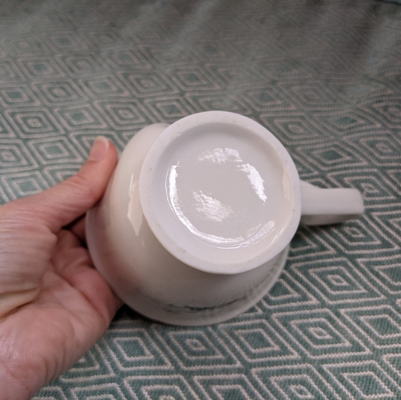 Baileys' Irish Cream Winking Mug- Helen Hunt - Picture 6 of 6